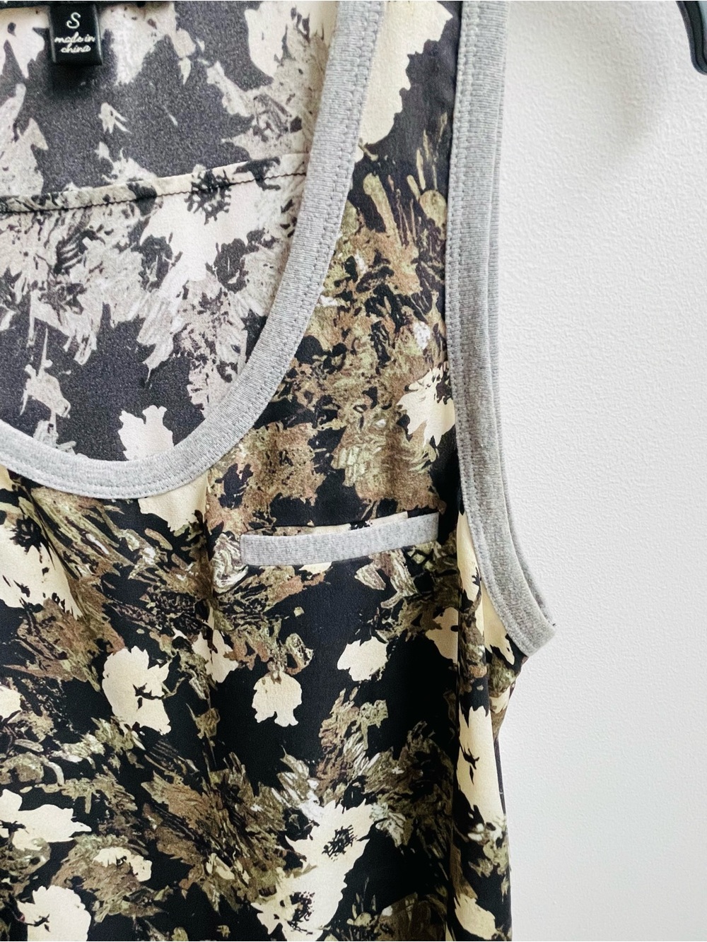 Elizabeth and James Black and Olive Floral Print Tank with grey jersey trim. - Picture 4 of 7
